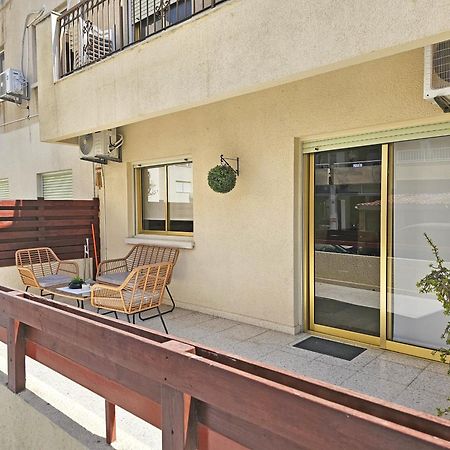 Albert'S Apartment Mackenzie 001 Larnaca Exterior photo